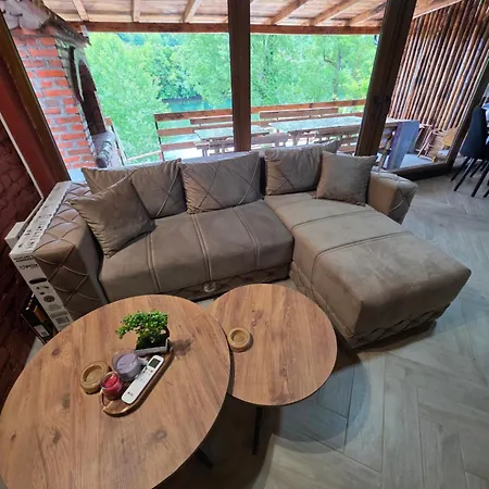 Gaga Vikendica * Lukovo (Bajina Basta)