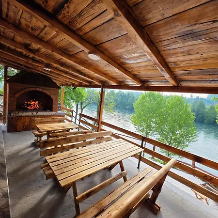 펜션 Gaga Vikendica *