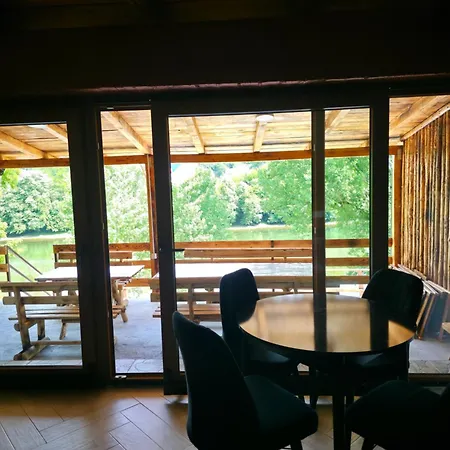 Gaga Vikendica 펜션