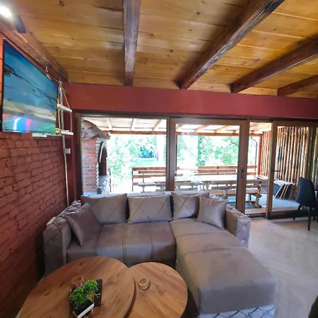 Gaga Vikendica Lukovo (Bajina Basta)