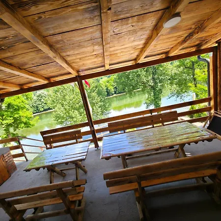 Gaga Vikendica Дом отдыха